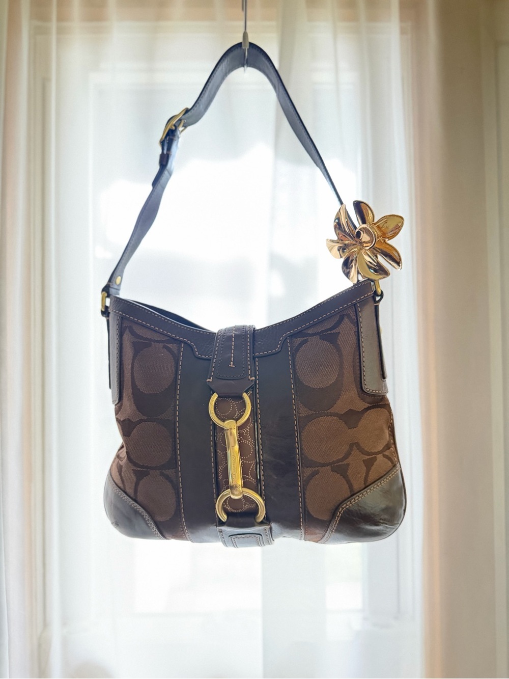 Coach Hamptons Signature Hobo Bag